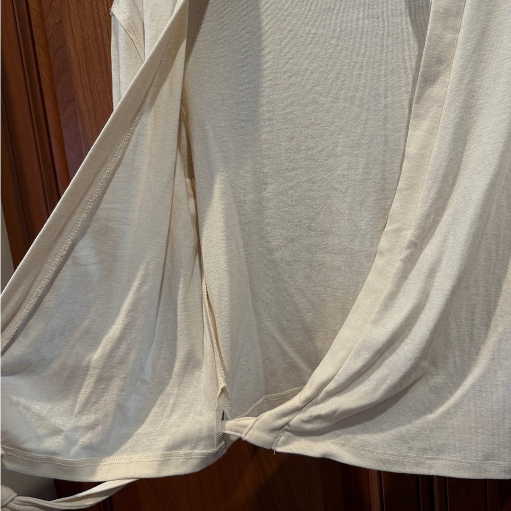 American Eagle Off-White Wrap Front Top - Picture 7 of 10